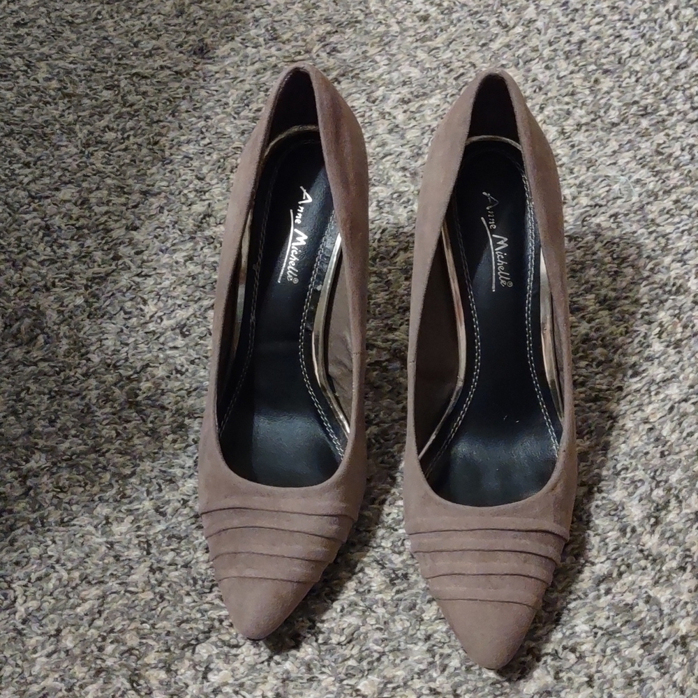 Anne Michelle suede heels